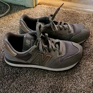 New Balance Tennis Shoes